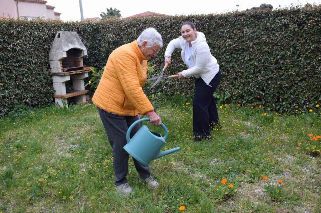 complices-de-vie-aide-soignante-domicile-senior-perpignan-salanque-66